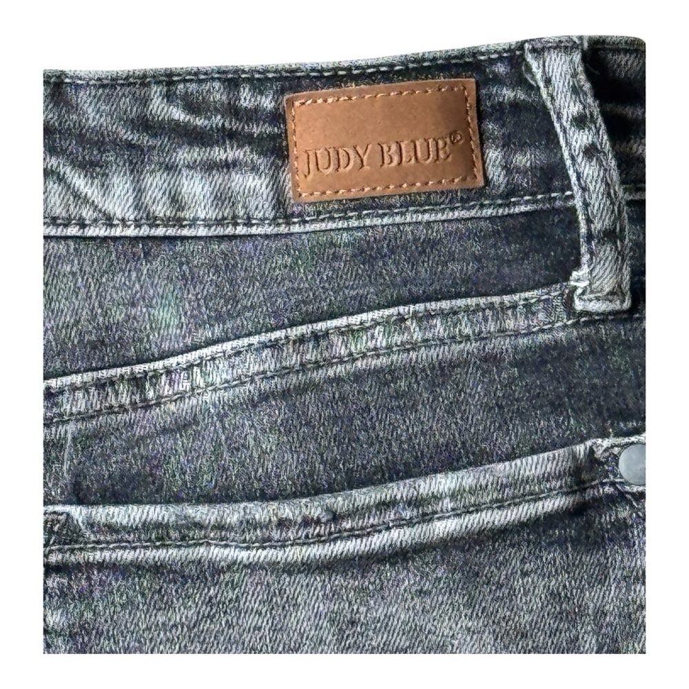 JUDY BLUE Gray Distressed Skinny Jeans - Size 11/30 - PERFECT CONDITION! - Picture 3 of 8